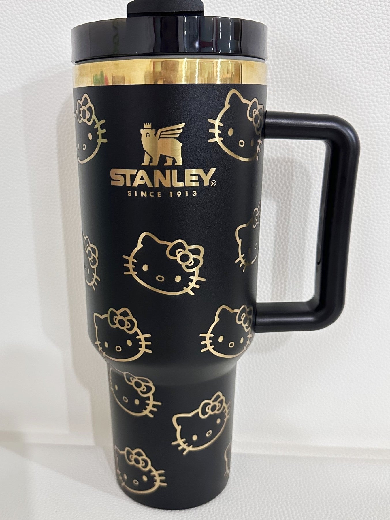 Adorable Hello Kitty Stanley Cup for Ultimate Fandom